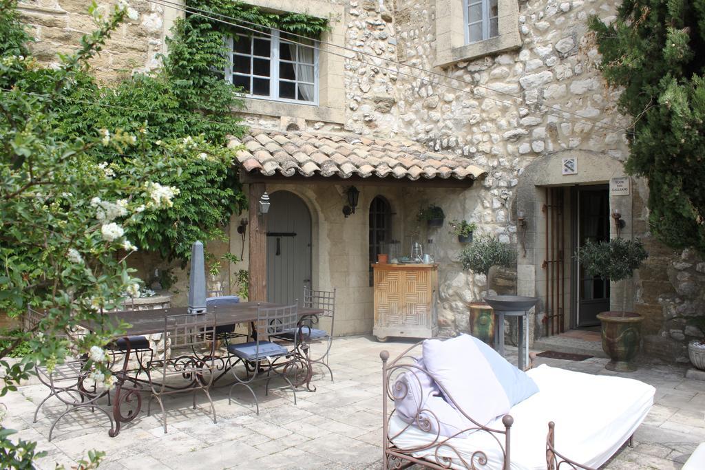 Bed and breakfast Château de Vedène Extérieur photo